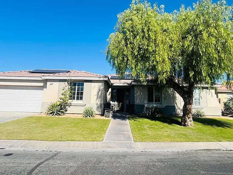 82950 Vincent Dr — Photo 1