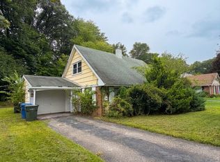 11 Mainbridge Ln, Willingboro, NJ 08046