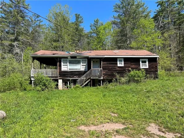 657 Grange Hall Rd #6, Oneonta, NY 13820