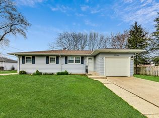 23342 W Peterson Dr, Plainfield, IL 60586
