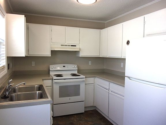 5th image of 1823 India Hook Rd #1823