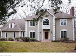 3 Red Oak Ct, Weatogue, CT 06089