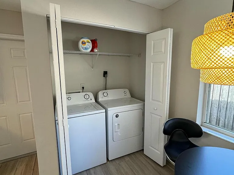 4020 E Louisiana Ave — Photo 7
