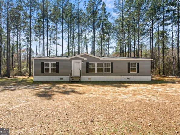 3556 Ellis Rd, Metter, GA 30452