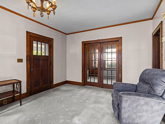 3rd image of 516 Ogden Ave