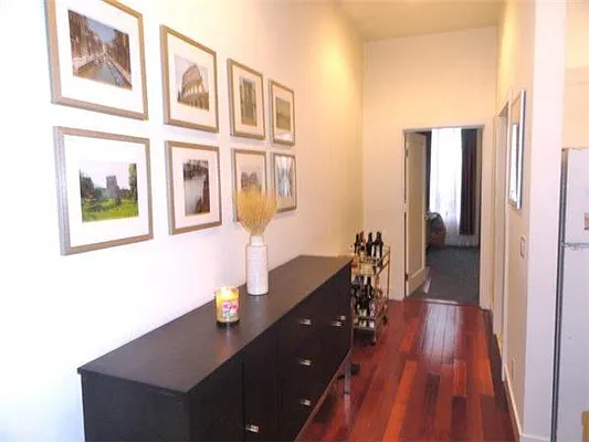 Rented by Bank Neary | media 14