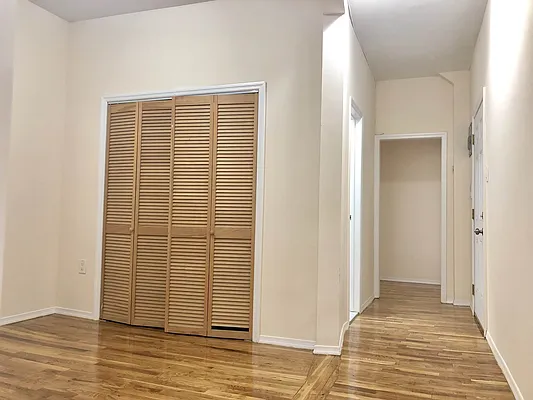 Rented by Premier Metro Realty Corp | media 5