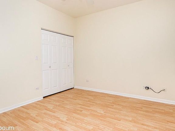 2nd image of 1627 N Clybourn Ave #616