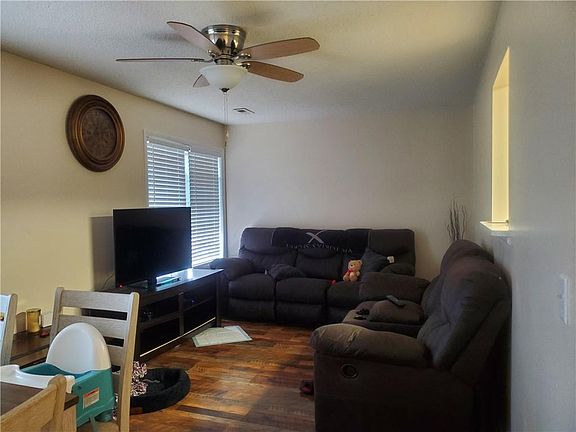 5th image of 1 Wendy Hill Way