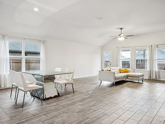 4th image of 3842 Star Mesa St