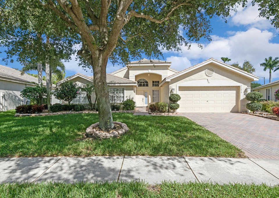 1st image of 11679 Pamplona Blvd