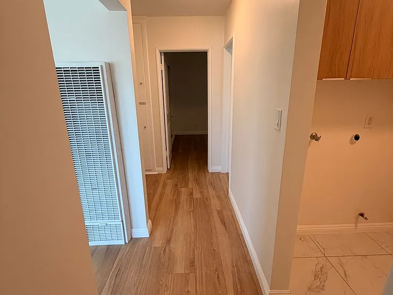 1845 S Grand Ave #1 — Photo 21