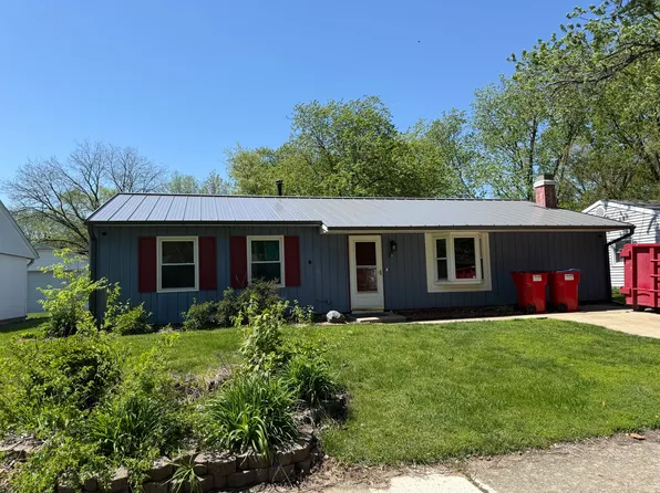 601 Ridgewood Ct, Champaign, IL 61821