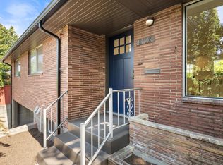 8102 6th Ave NW #A, Seattle, WA 98117