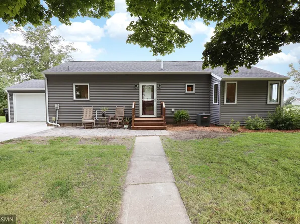 706 2nd St SE, Fairfax, MN 55332