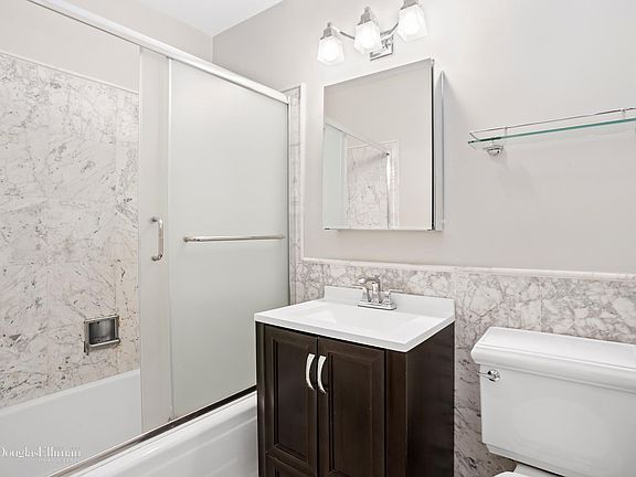 5th image of 420 E 51st St APT 6B