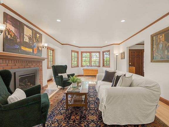 5th image of 1669 Fairmount Blvd