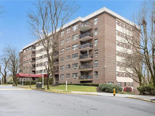 200 Diplomat Drive #3G, Mount Kisco, NY 10549