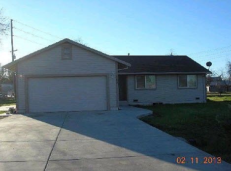 1st image of 105 Holliday Ct