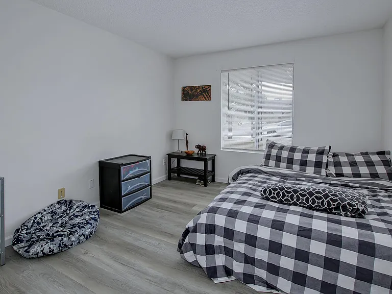 1702 E El Parque Dr — Photo 10