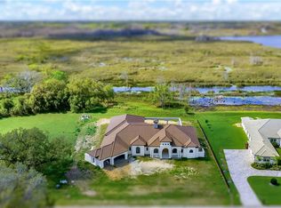 16852 Royal Palm Dr, Groveland, FL 34736