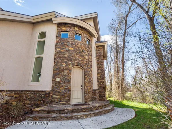 33 Willowbrook Dr, Driggs, ID 83422