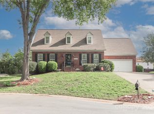 108 Babbling Brook Rd, Mooresville, NC 28117