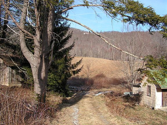 4th image of 10298 State Highway 105 S