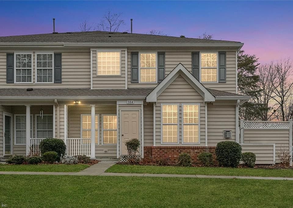 1st image of 104 Grant Court
