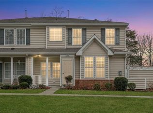 104 Grant Ct, Yorktown, VA 23692