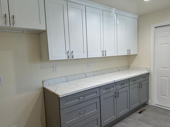 5th image of 17245 Markross Ct Unit 2