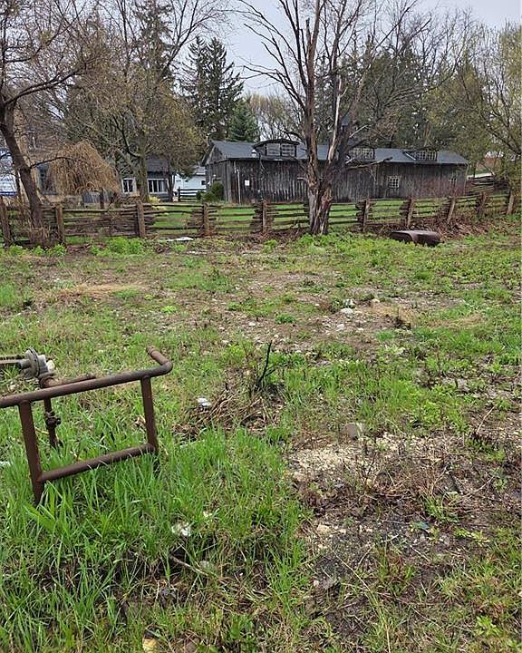 2nd image of 56 Brock Rd S