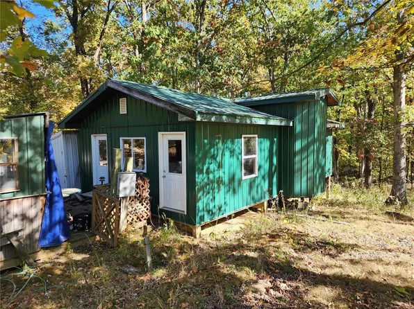 150 Birch Tree Dr, Goreville, IL 62939