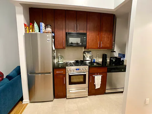 Rented by Tourma Realty LLC | media 11