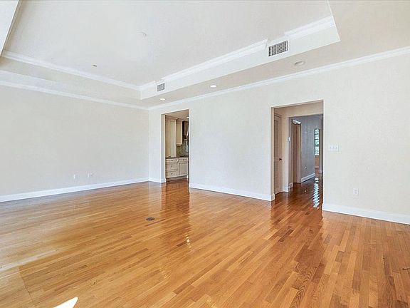 5th image of 1109 Campo Sano Ave