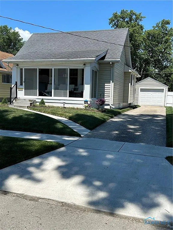 2532 Elsie Ave photo 1
