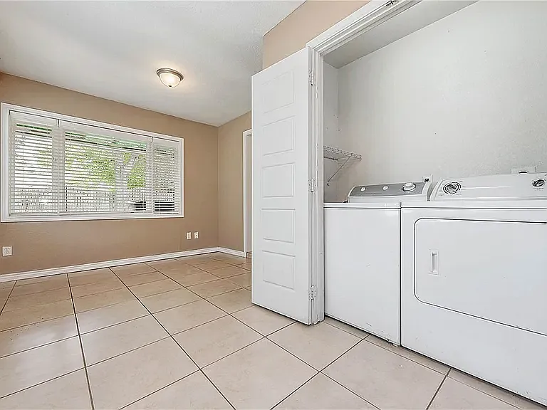 305 Francis Dr — Photo 14