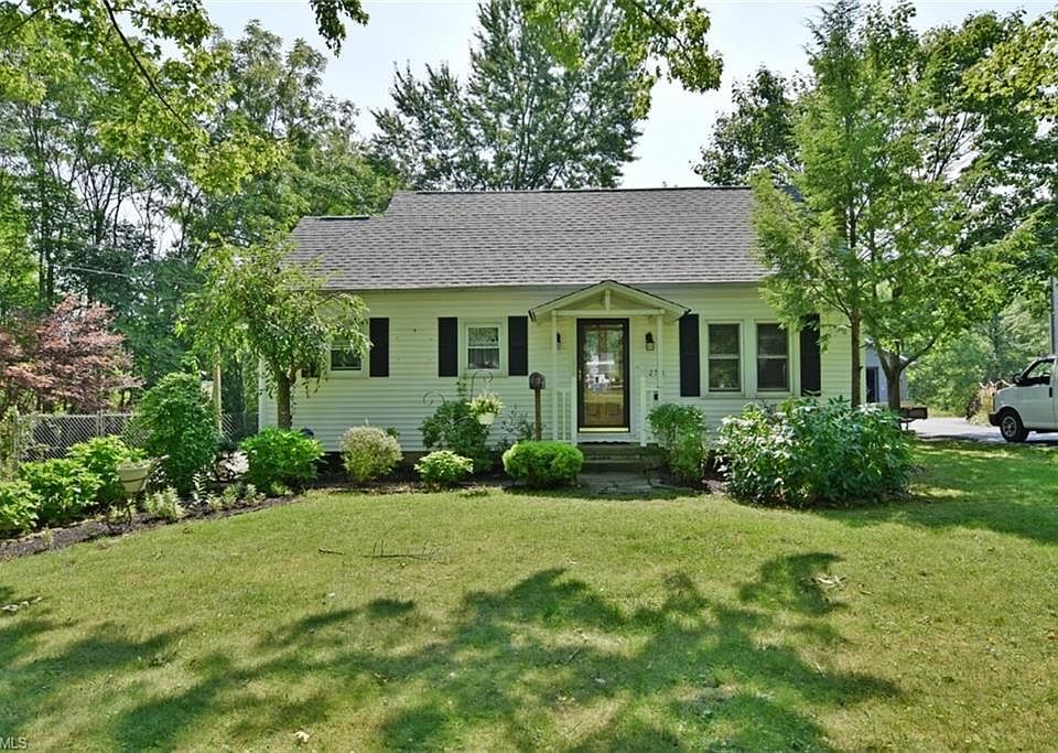 1st image of 2711 Highland Ave