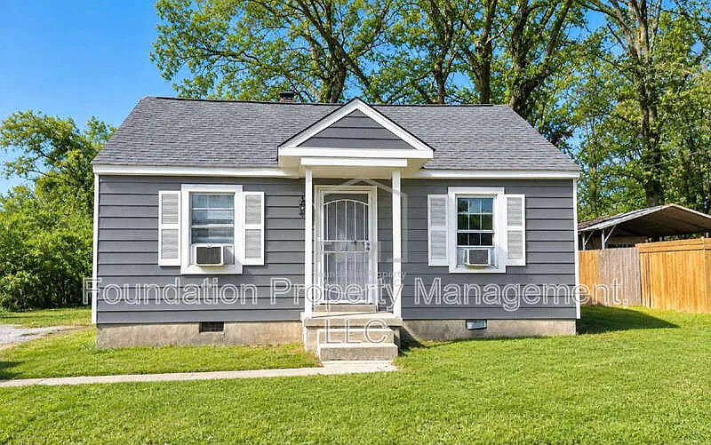 2 bed, 1.0 bath, 783 sqft, $695 — Photo 1