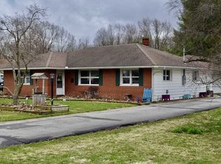 401 W 2nd St, Albany, IN 47320