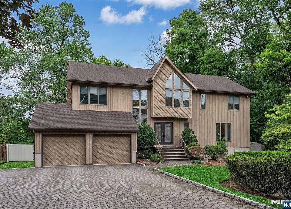 1st image of 12 Jason Woods Rd