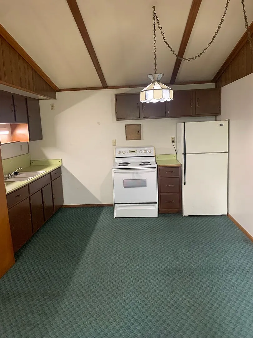 Two Bedroom Units located at 1004 Campus Dr in Wausau — Photo 2