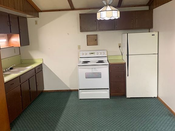 2nd image of 1004 W Campus Dr #4