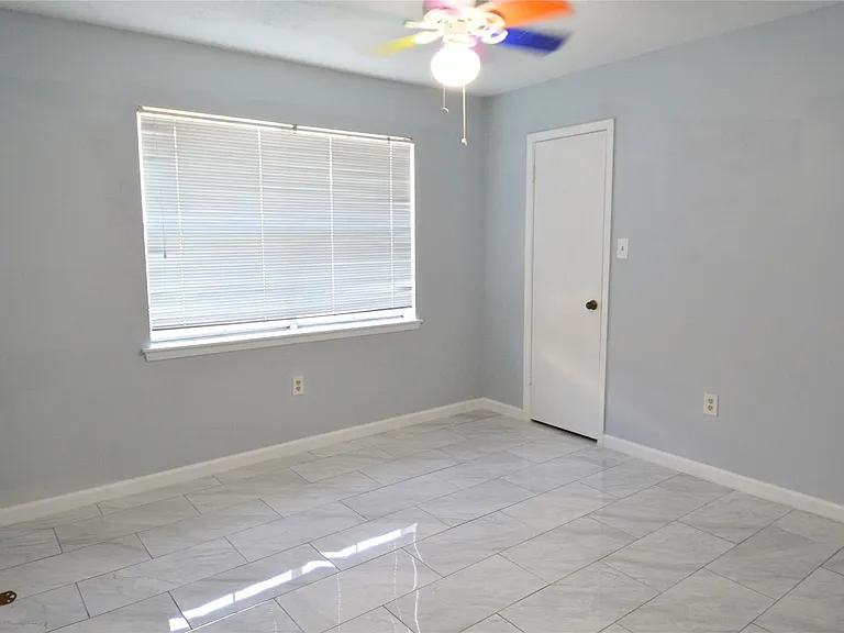 6707 Las Brisas Dr — Photo 21