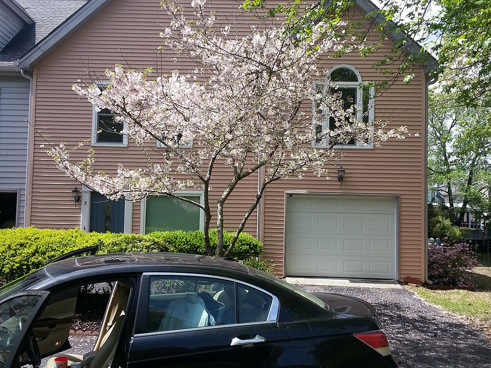 Front of townhome