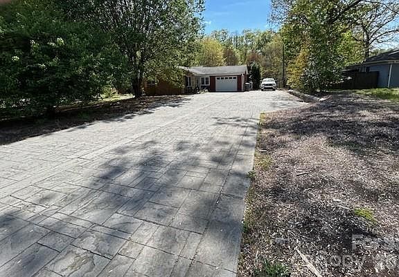 5th image of 1319 Cathey Rd