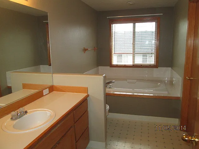 3310 NE 164th Ct — Photo 30