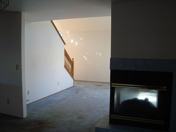4th image of 17532 27th Ave NE