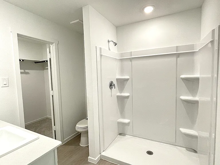 3185 Campeiro Ave — Photo 16