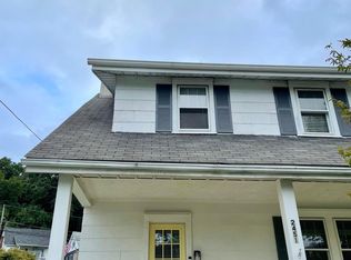 2451 Ardsley Ave, Glenside, PA 19038